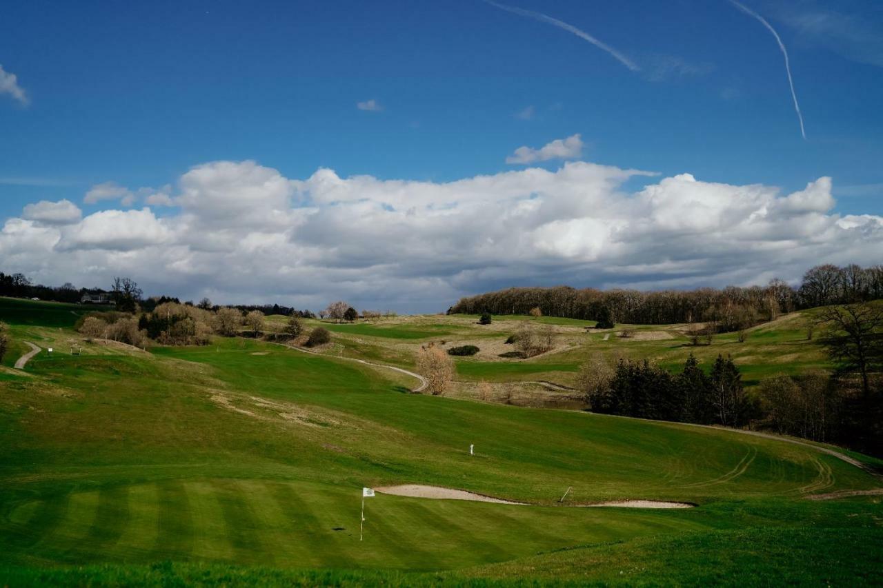 Golf Hôtel Five Nations Durbuy Exterior foto